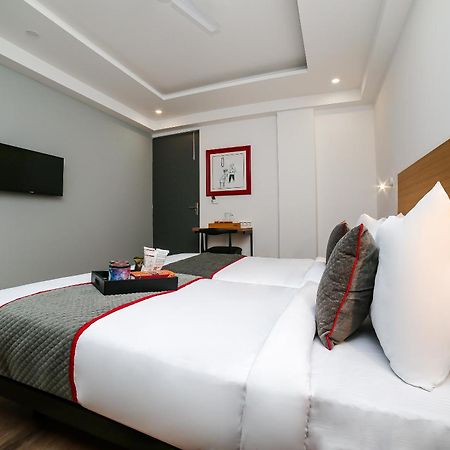 Townhouse Sohna Road 2 Hotel Gurgáon Kültér fotó