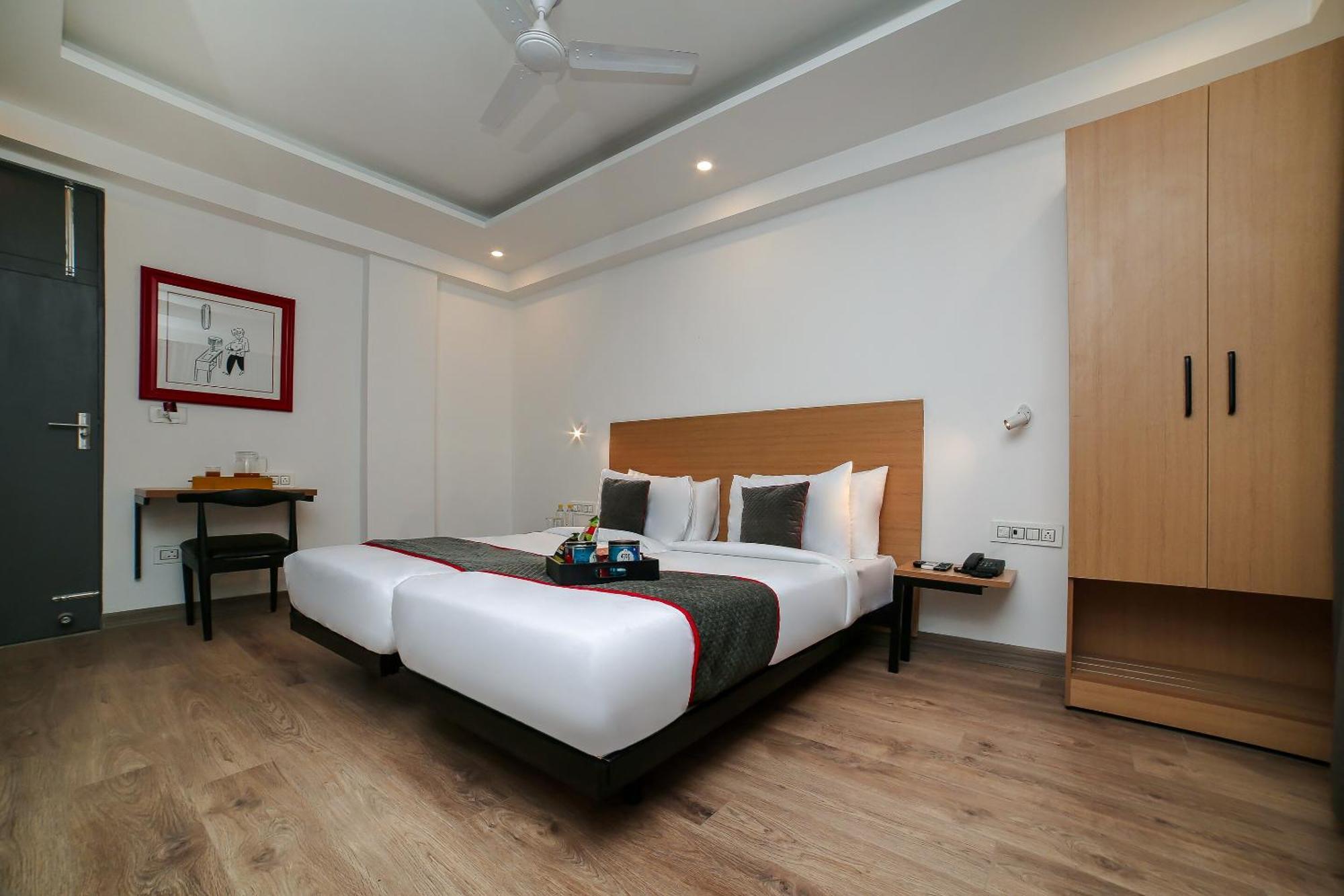 Townhouse Sohna Road 2 Hotel Gurgáon Kültér fotó
