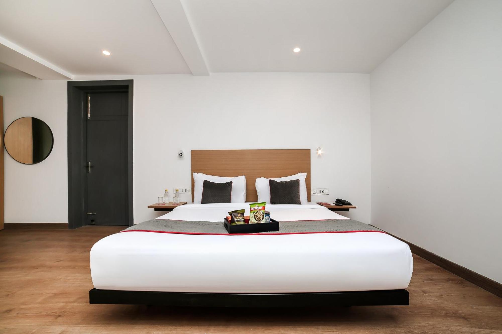 Townhouse Sohna Road 2 Hotel Gurgáon Kültér fotó