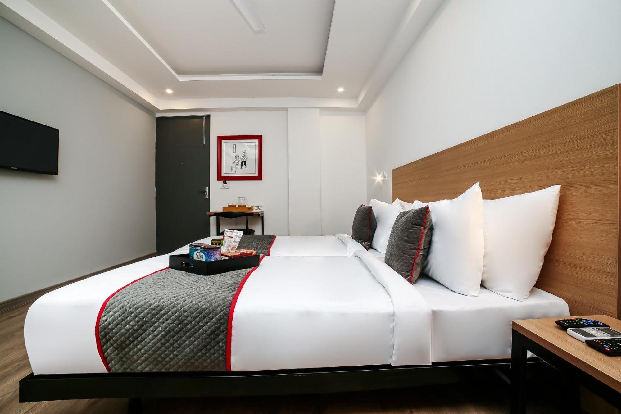 Townhouse Sohna Road 2 Hotel Gurgáon Kültér fotó